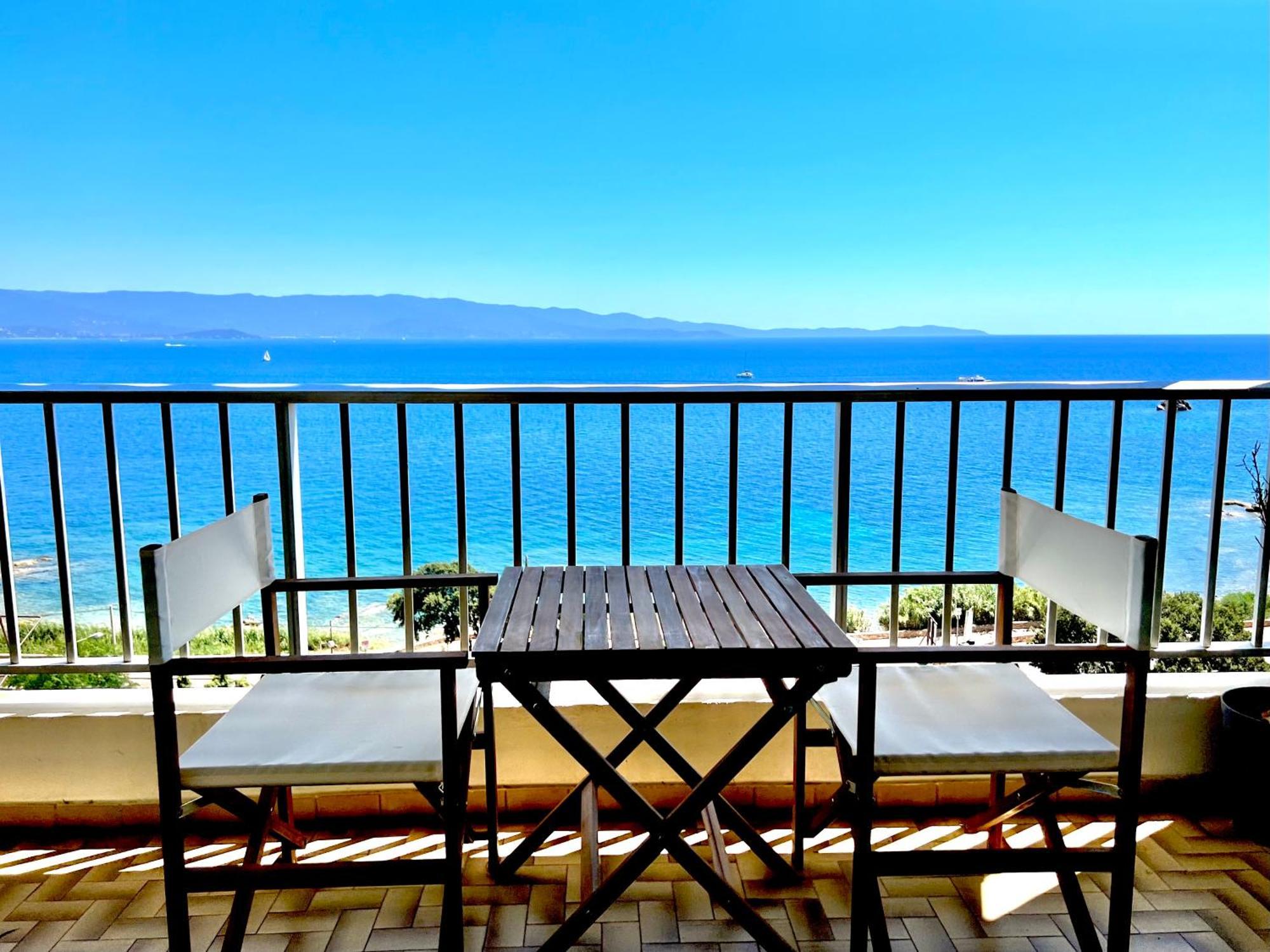 Appartement Avec Magnifique Vue Mer Ajaccio  Exteriör bild